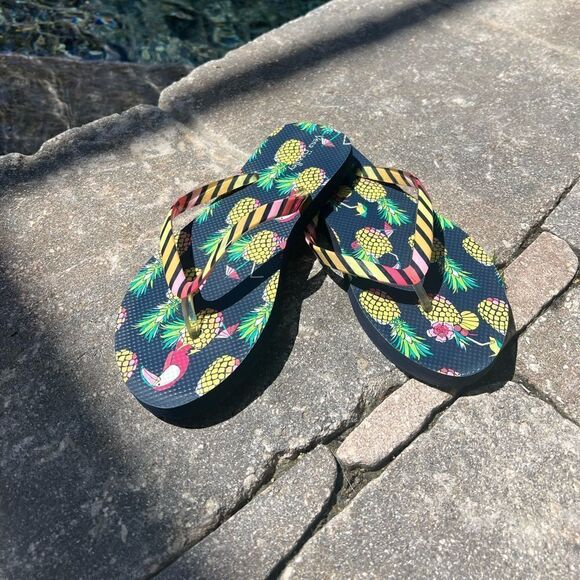 Vera Bradley Sandals - Picture 1 of 2